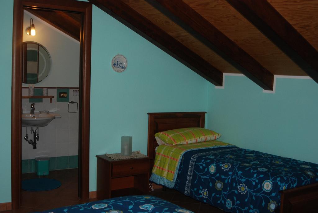 Casa Mariu Hotel Sala Consilina Quarto foto